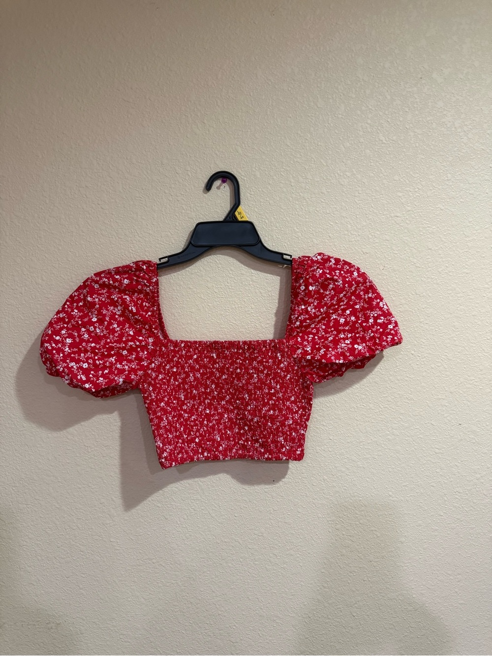 Altar'd State Red Floral Puff-Sleeve Crop Top-XS